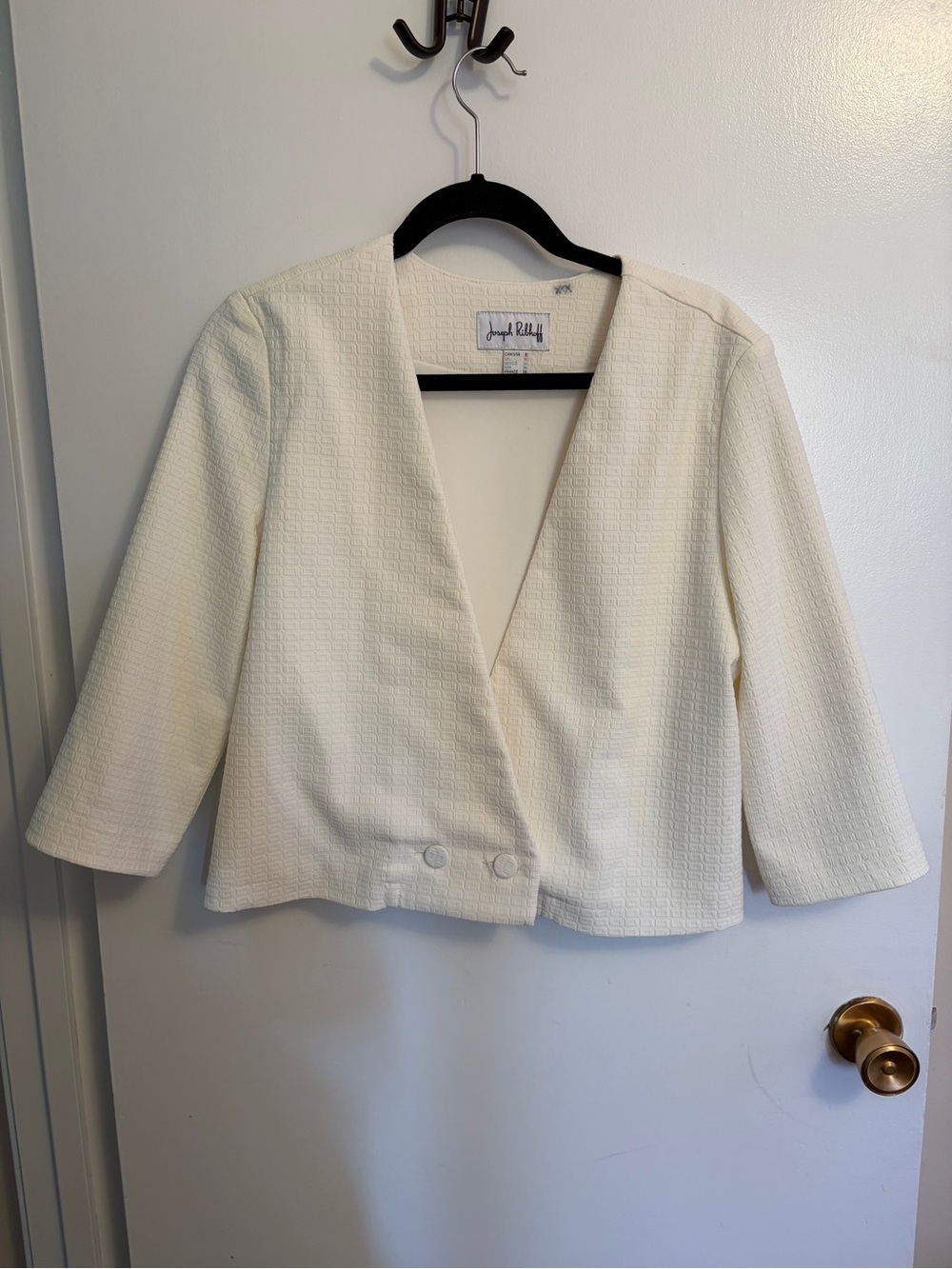 Joseph Ribkoff womenâs cream blazer size 8